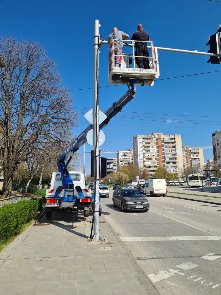 Вишката на стълба: монтаж на рамото.