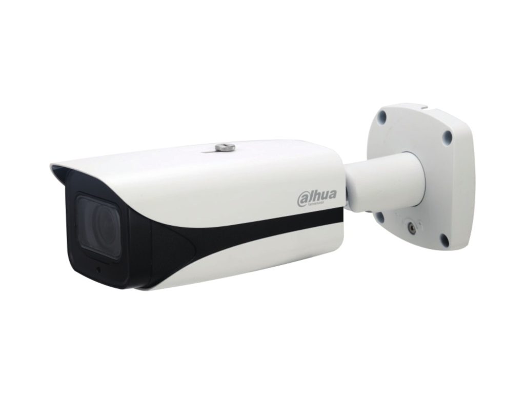 Dahua IPC-HFW5241E-ZE — обзорната bullet камера с моторизиран обектив 2,7–13,5 mm.